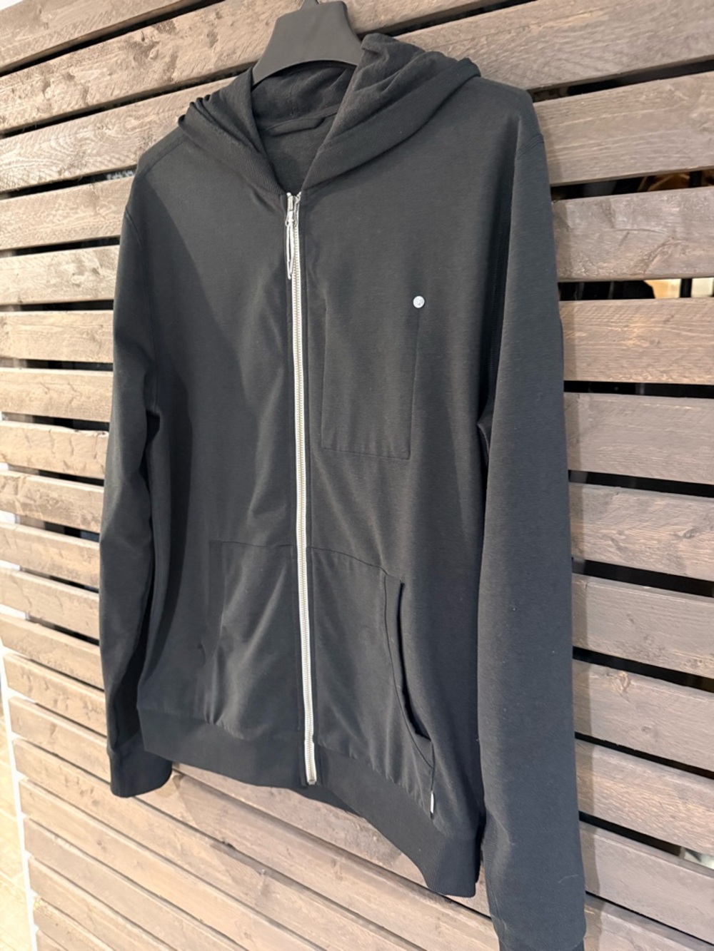 Vuori Black Full-Zip Hoodie Sweater with Silver Zipper